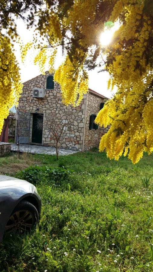 Villa The Stone House-Zacharatos Nikolaos Pouláta Exterior foto
